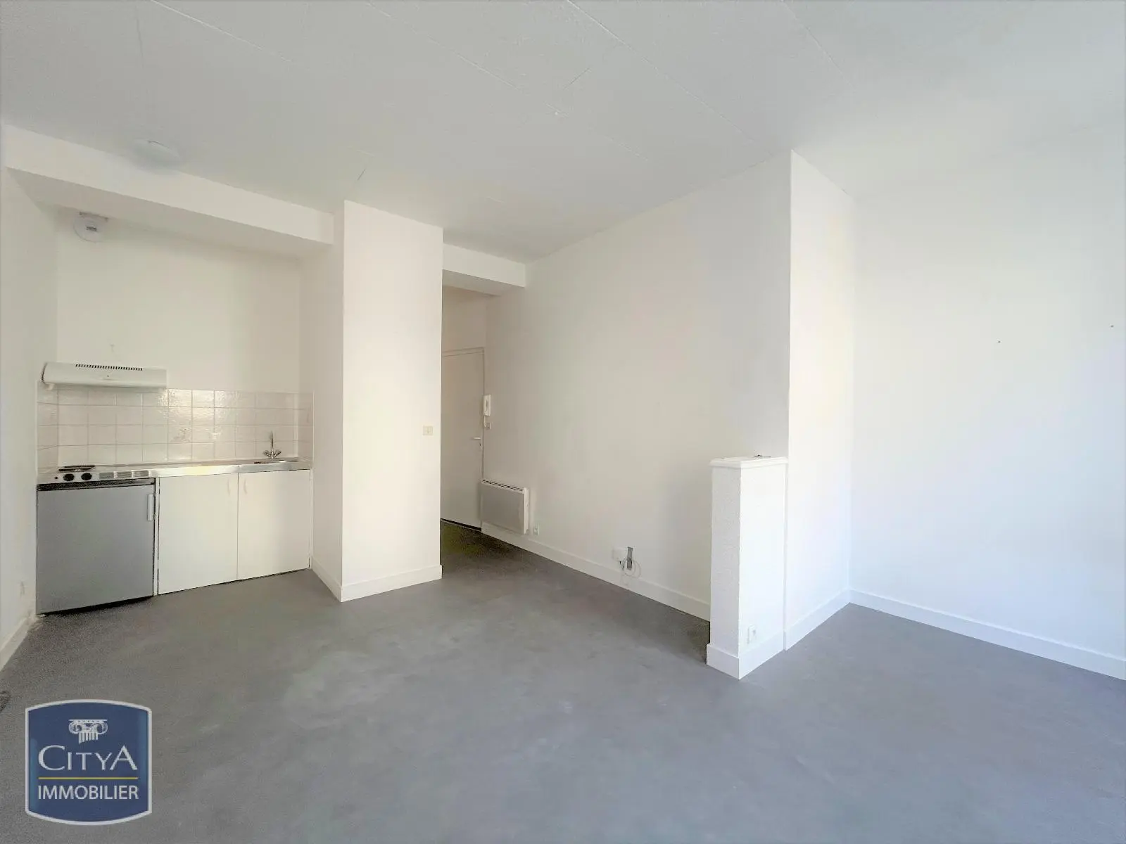 Photo 2 Appartement 1 pièce 28.2m²