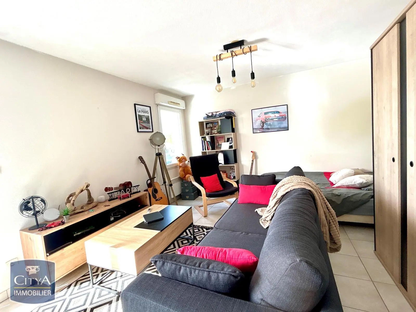 Photo 2 Appartement 1 pièce 37.98m²