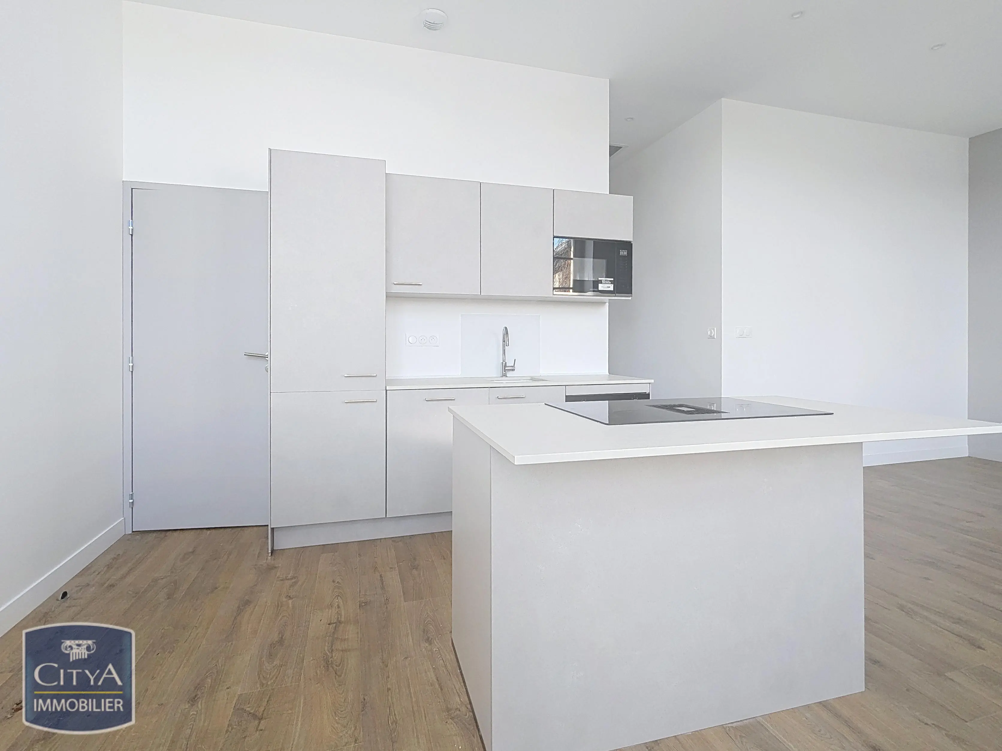 Photo 3 Appartement 4 pièces 75.13m²