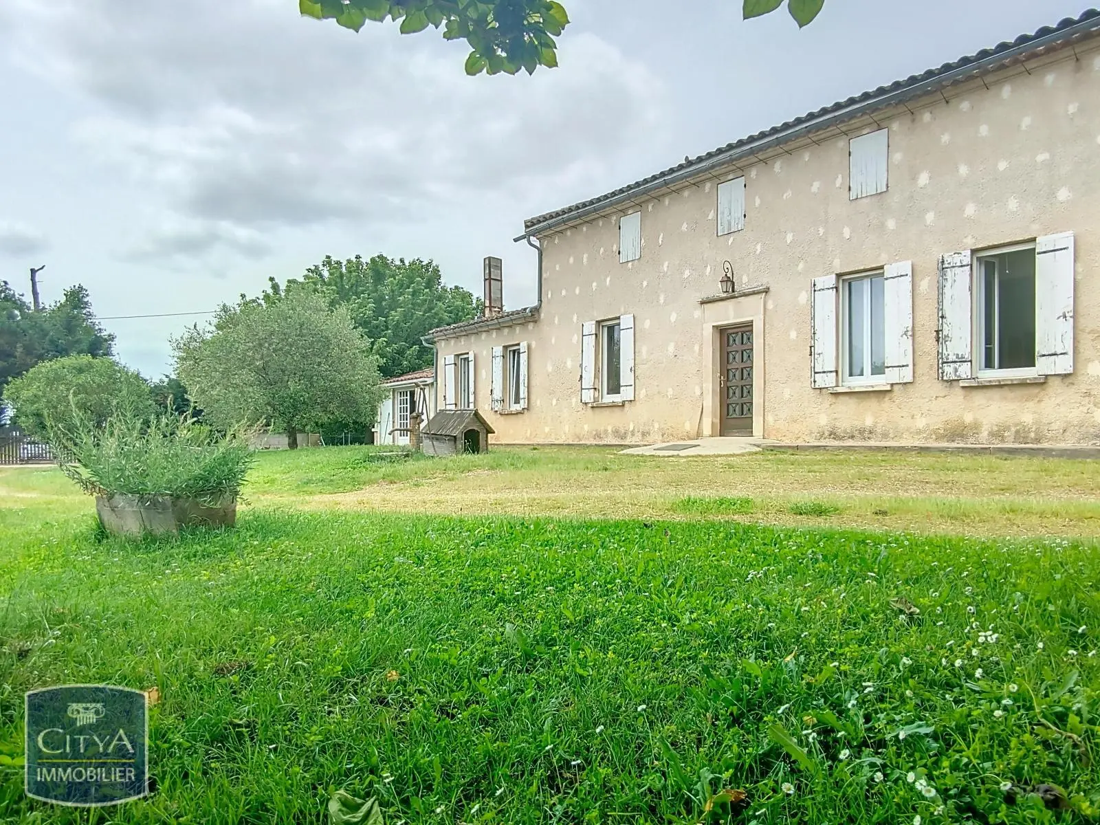Photo 1 Maison 7 pièces 172m²