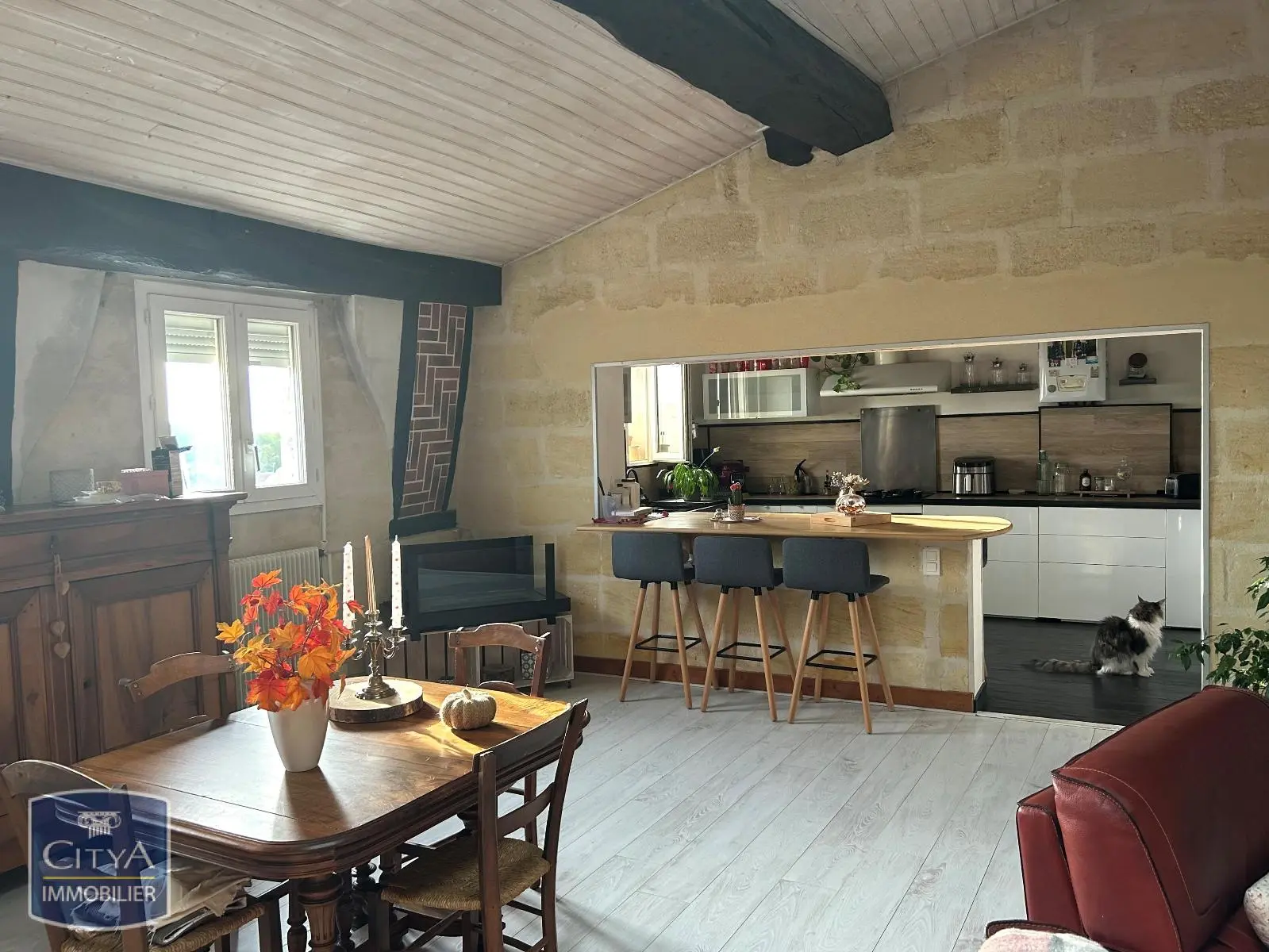 Photo 1 Appartement 4 pièces 137m²