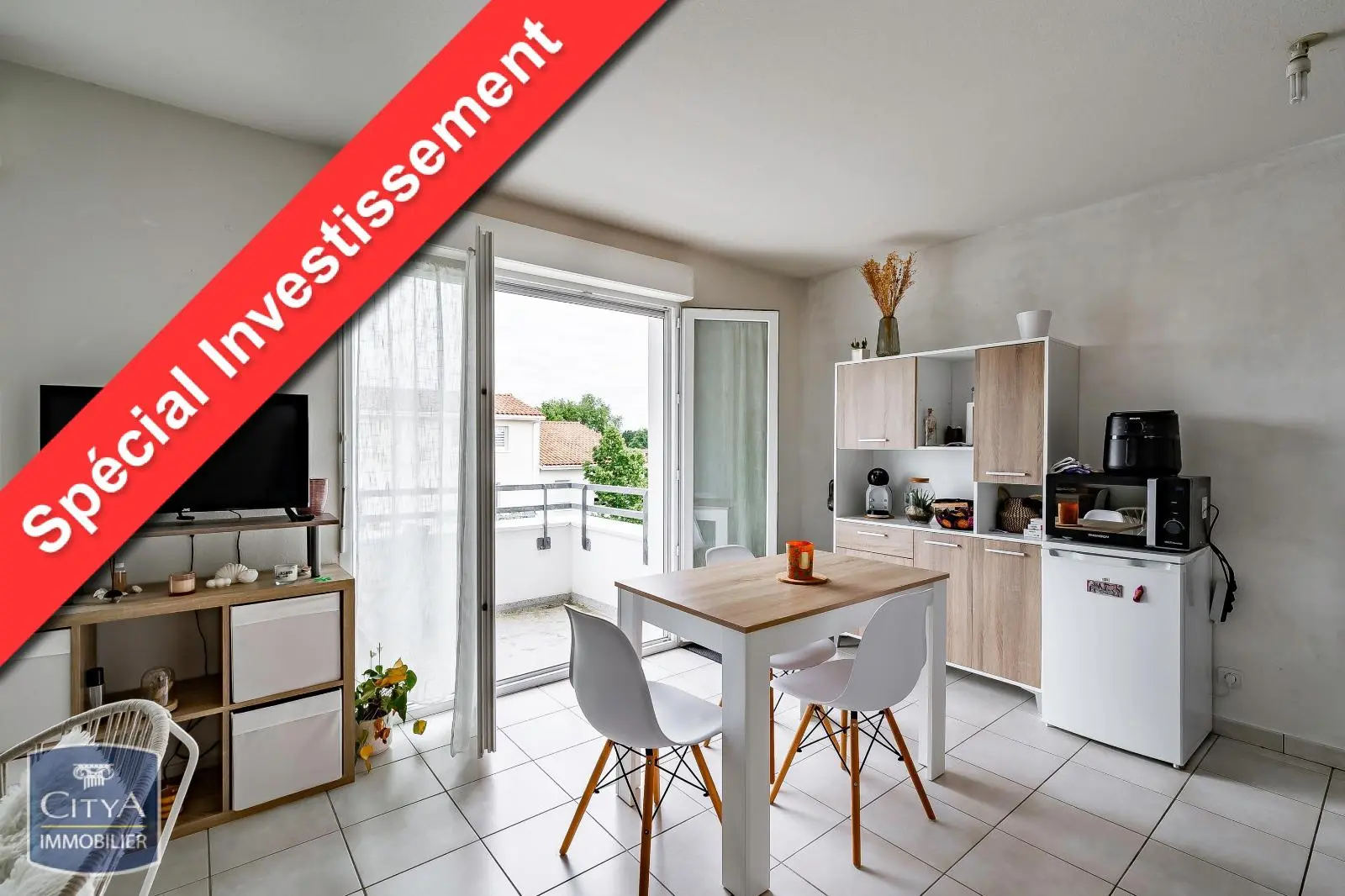 Photo 1 Appartement 1 pièce 37m²