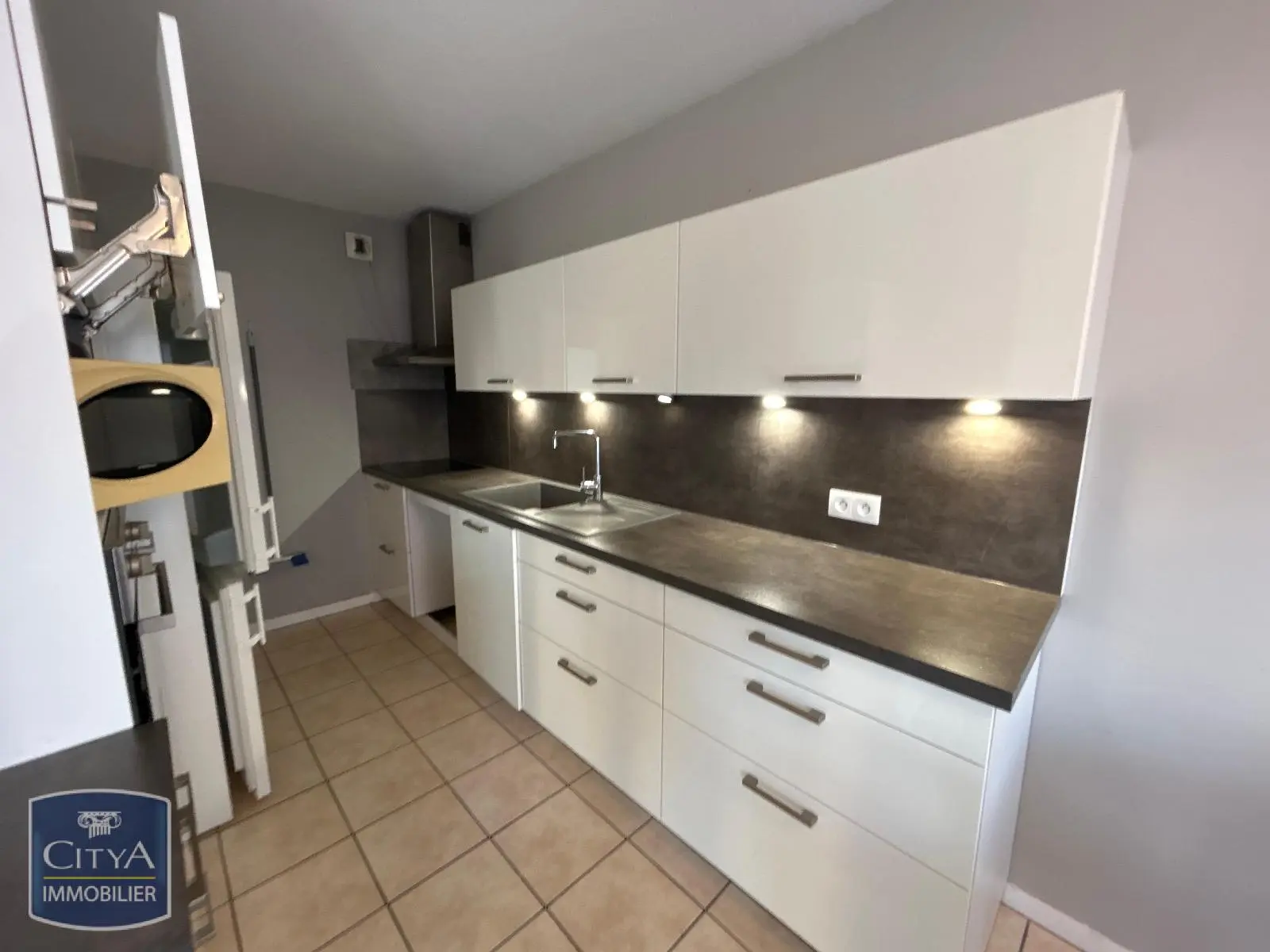 Photo 2 Appartement 2 pièces 57.51m²