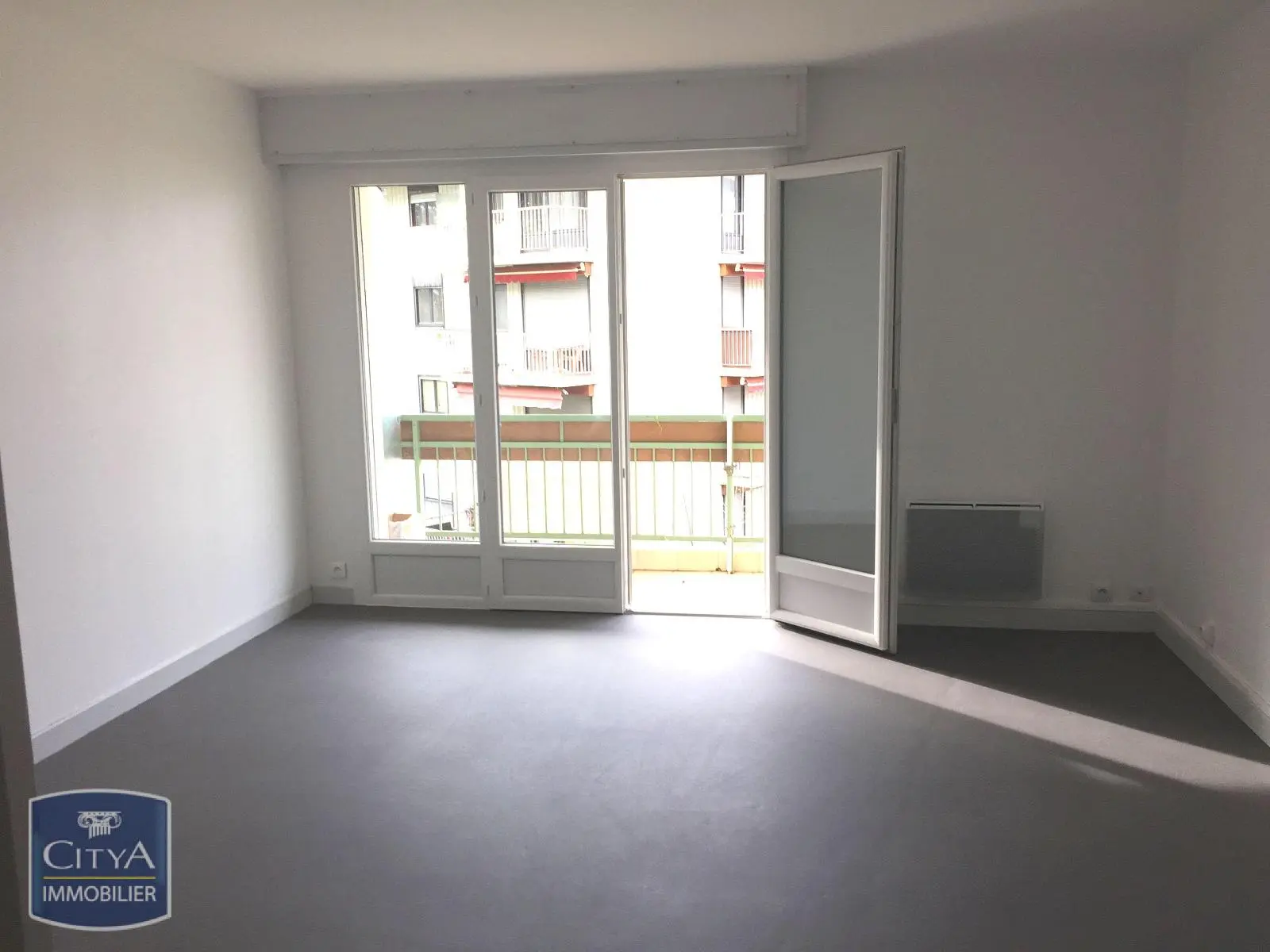 Photo 3 Appartement 1 pièce 27.84m²