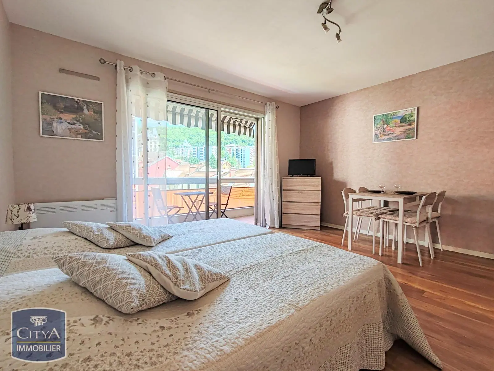 Photo 1 Appartement 1 pièce 25.35m²