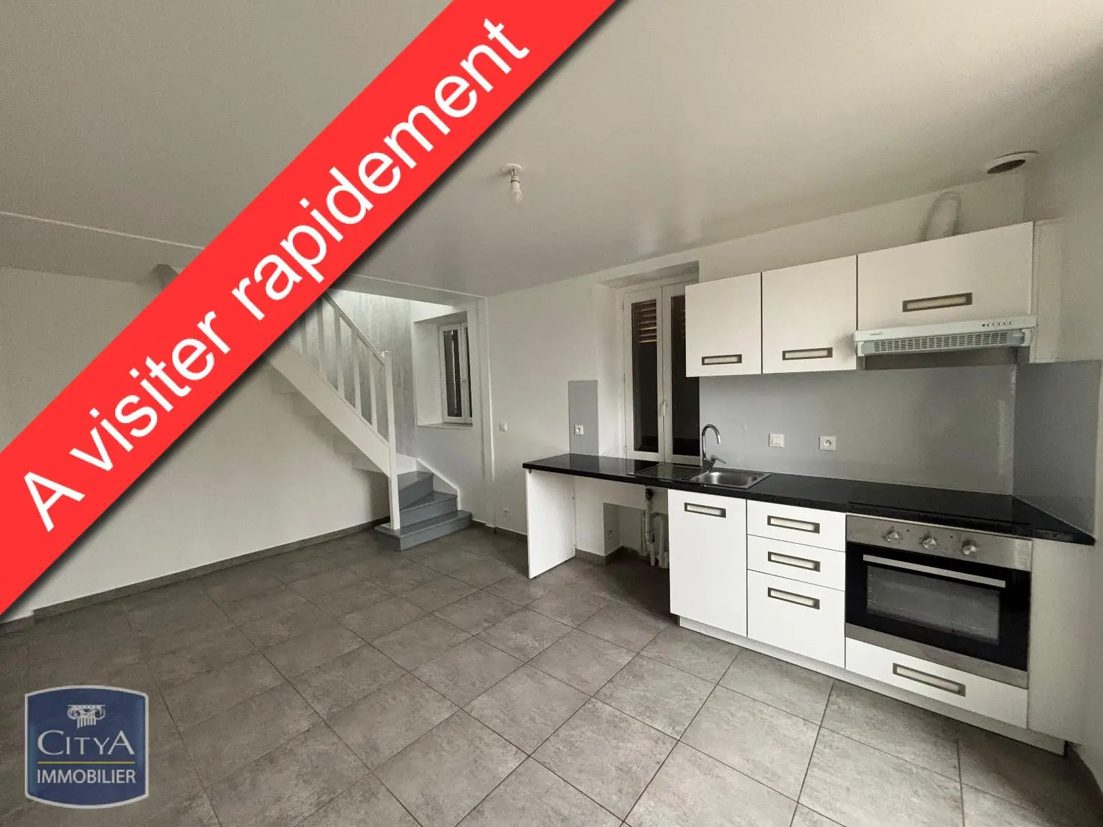 Photo 1 Appartement 3 pièces 45.32m²