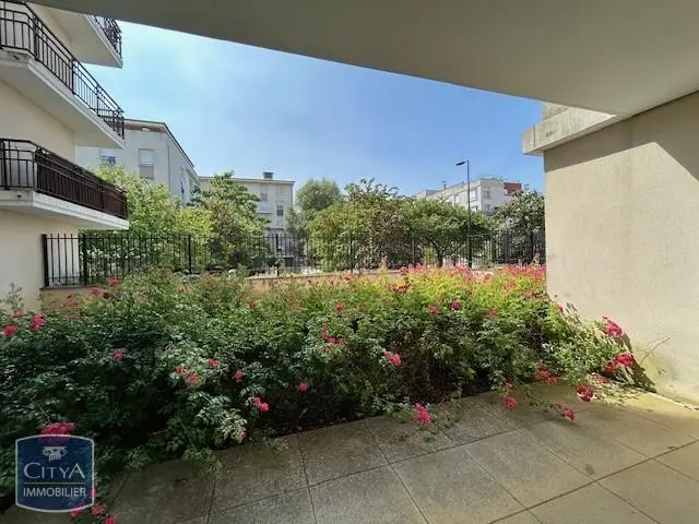 Photo 1 Appartement 1 pièce 26.9m²