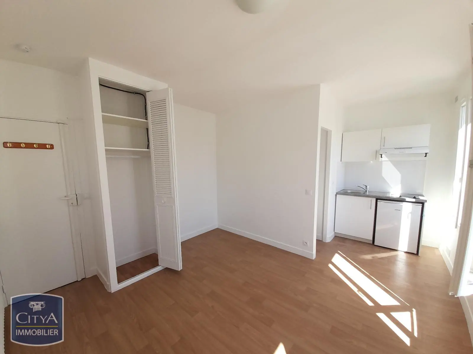 Photo 2 Appartement 1 pièce 18.55m²