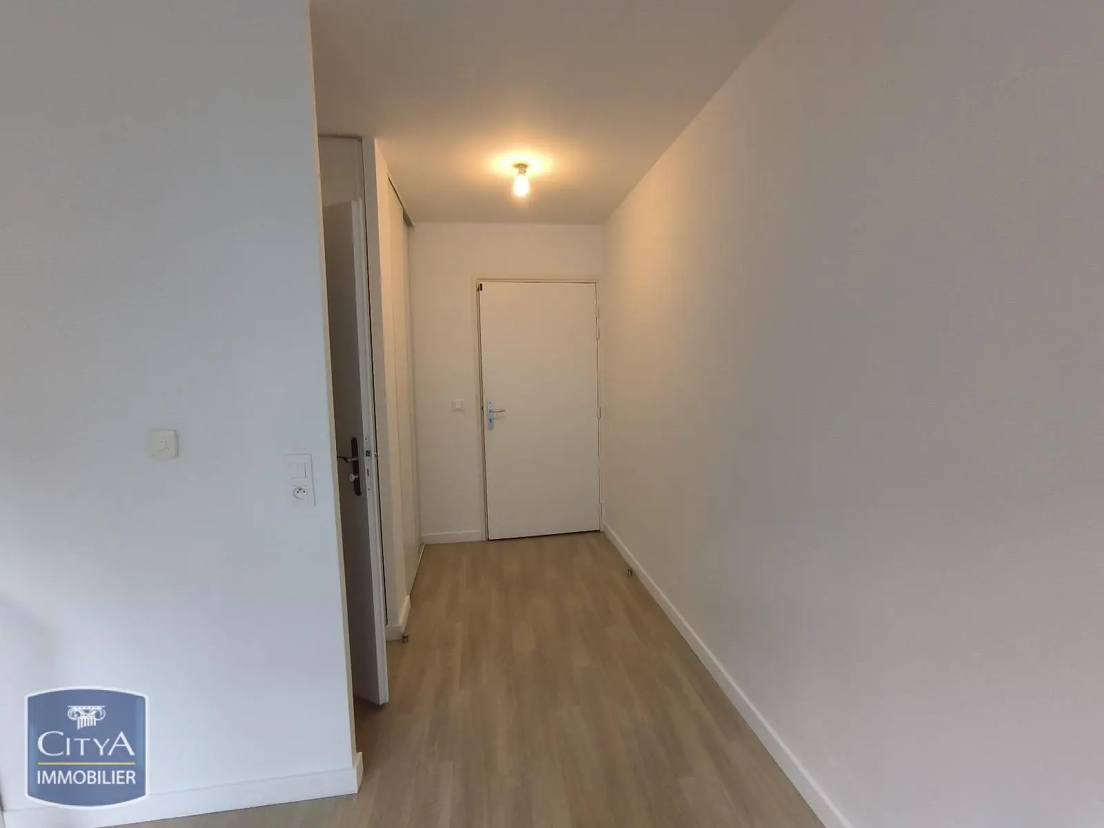 Photo 4 Appartement 1 pièce 28.3m²