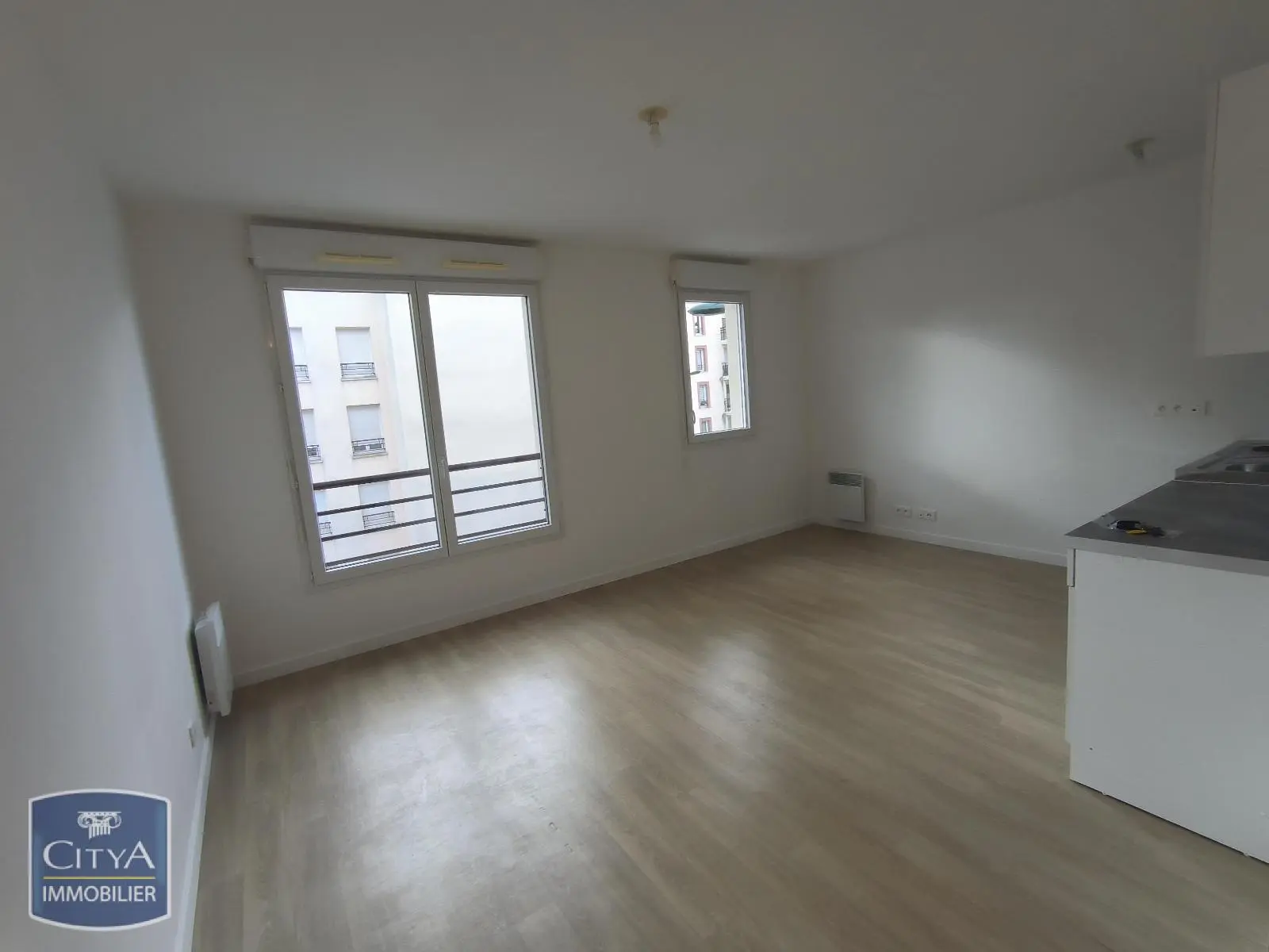Photo 1 Appartement 1 pièce 28.3m²