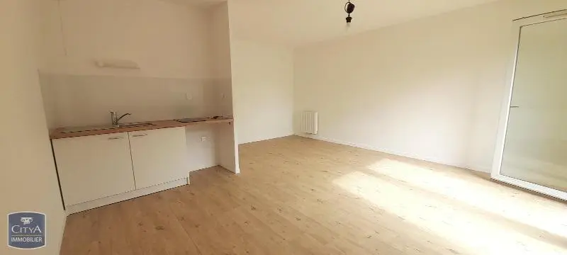 Corbeil-Essonnes (91100) Appartement 1 pièce 34.04m² photo 3