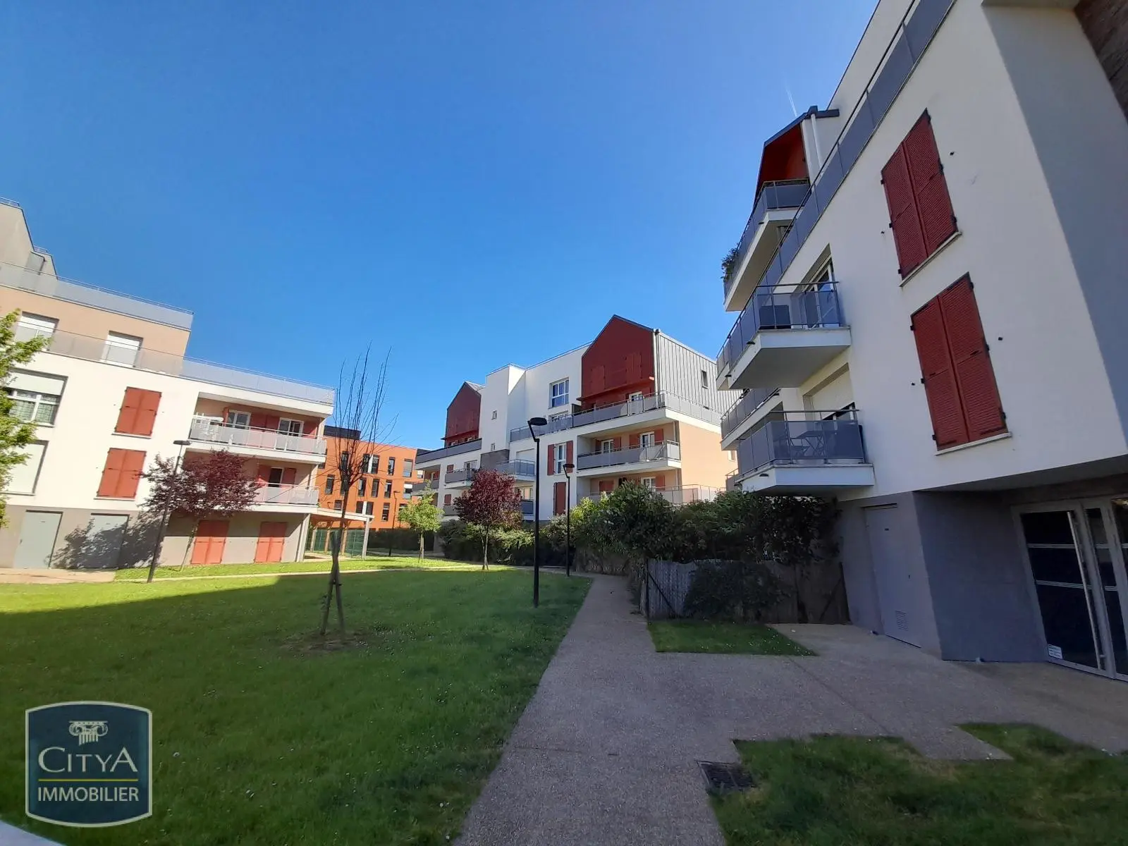 Lieusaint (77127) Appartement 2 pièces 43.89m² photo 2