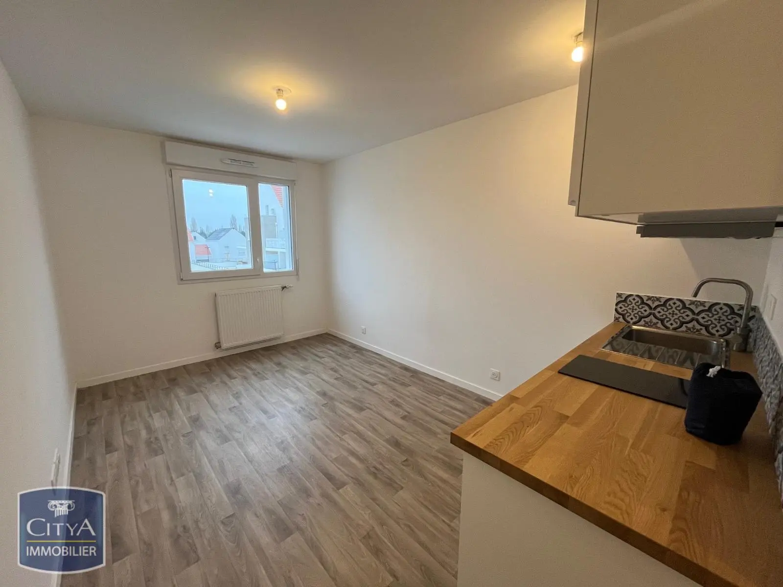 Photo 1 Appartement 1 pièce 18.69m²
