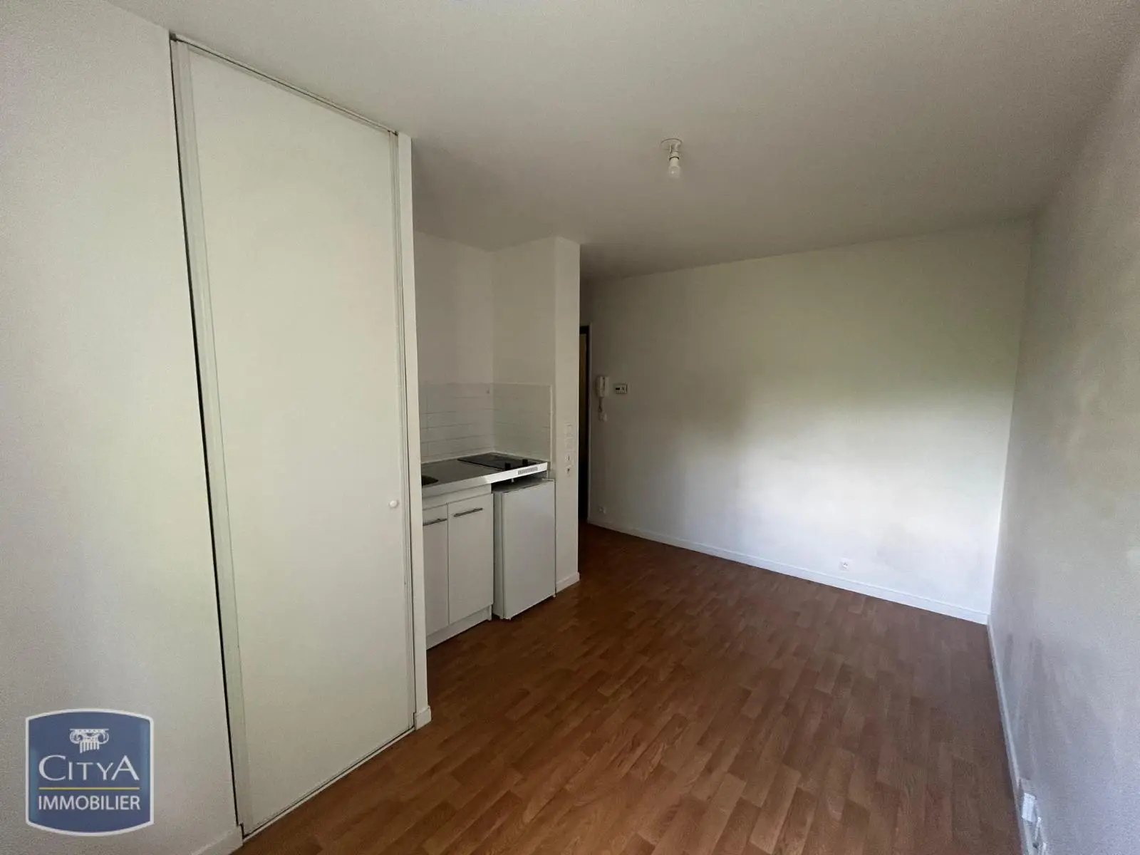 Photo 3 Appartement 1 pièce 18.08m²