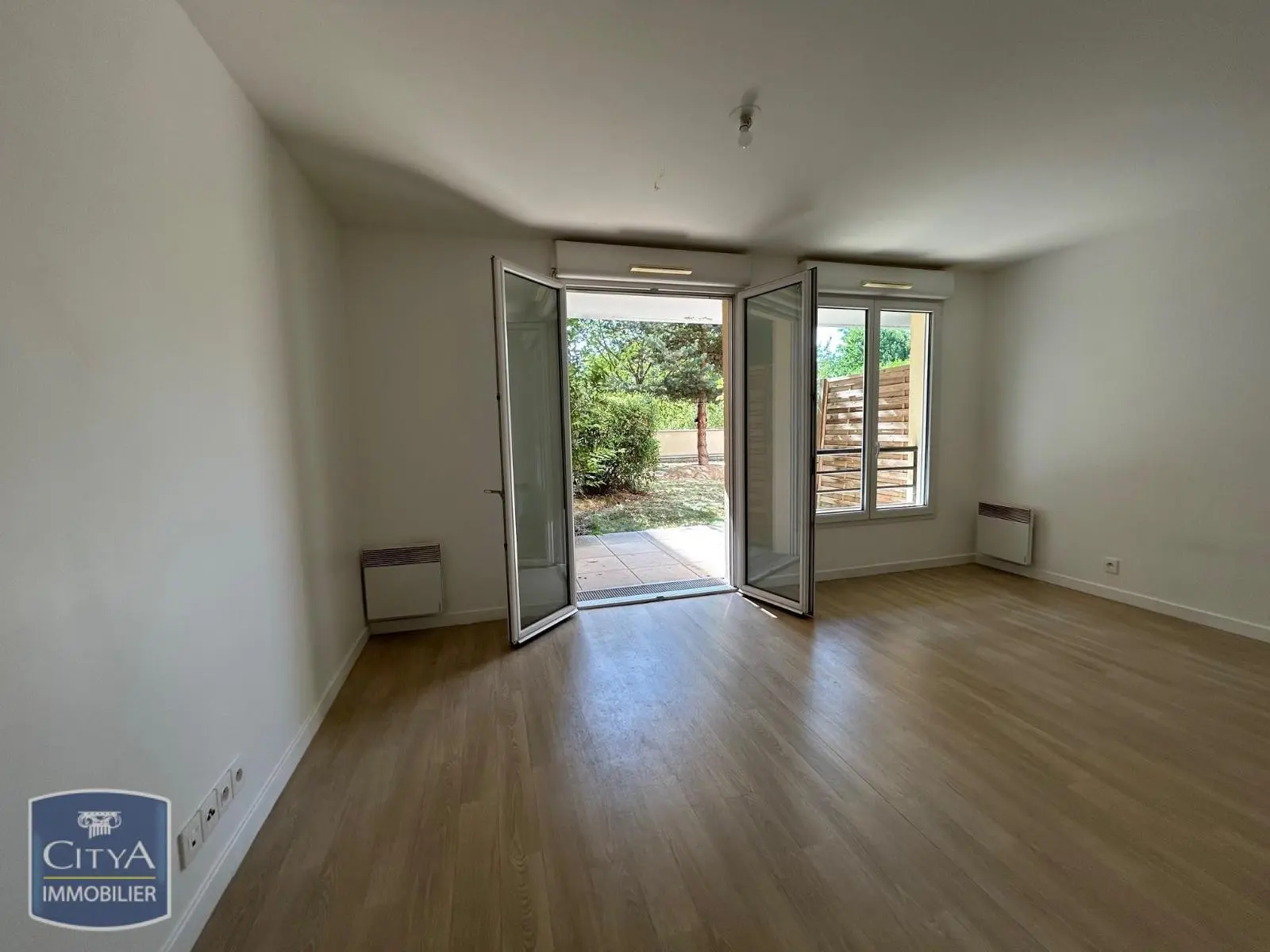 Photo 1 Appartement 1 pièce 24.42m²