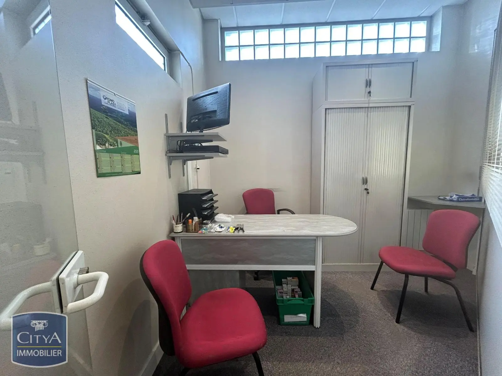 Photo 3 Local Commercial