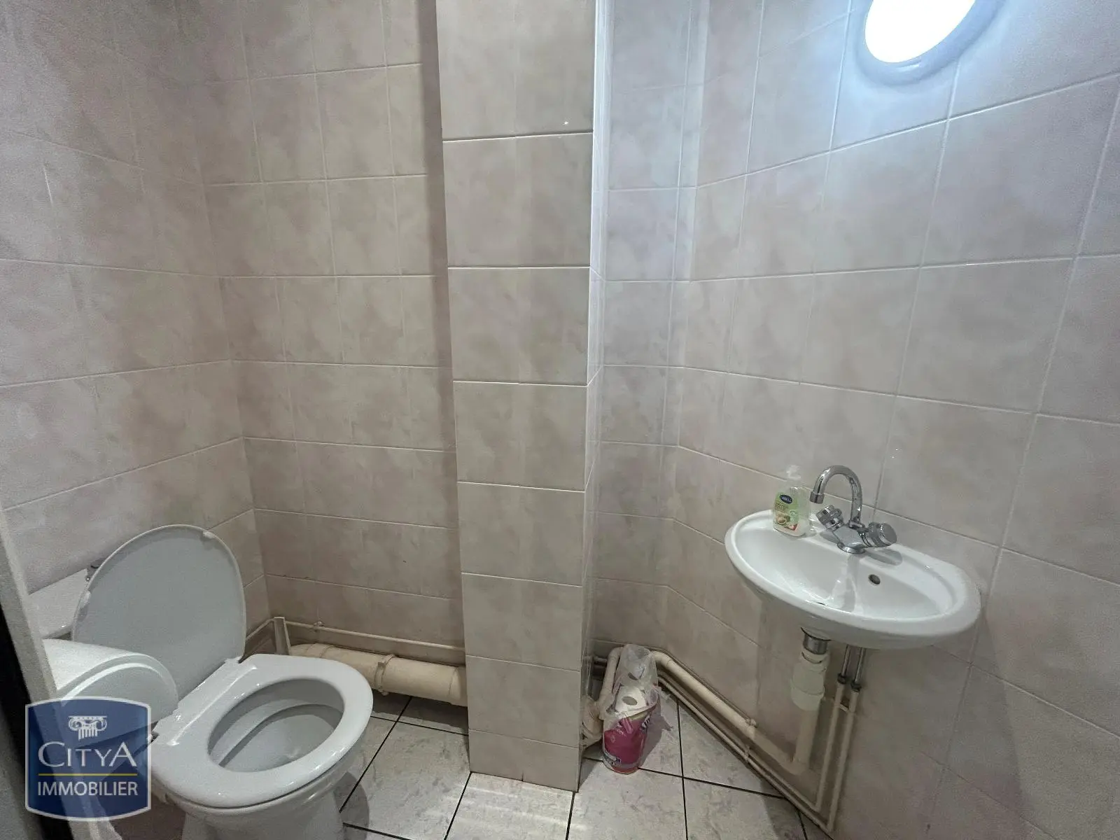 Photo 10 Local Commercial