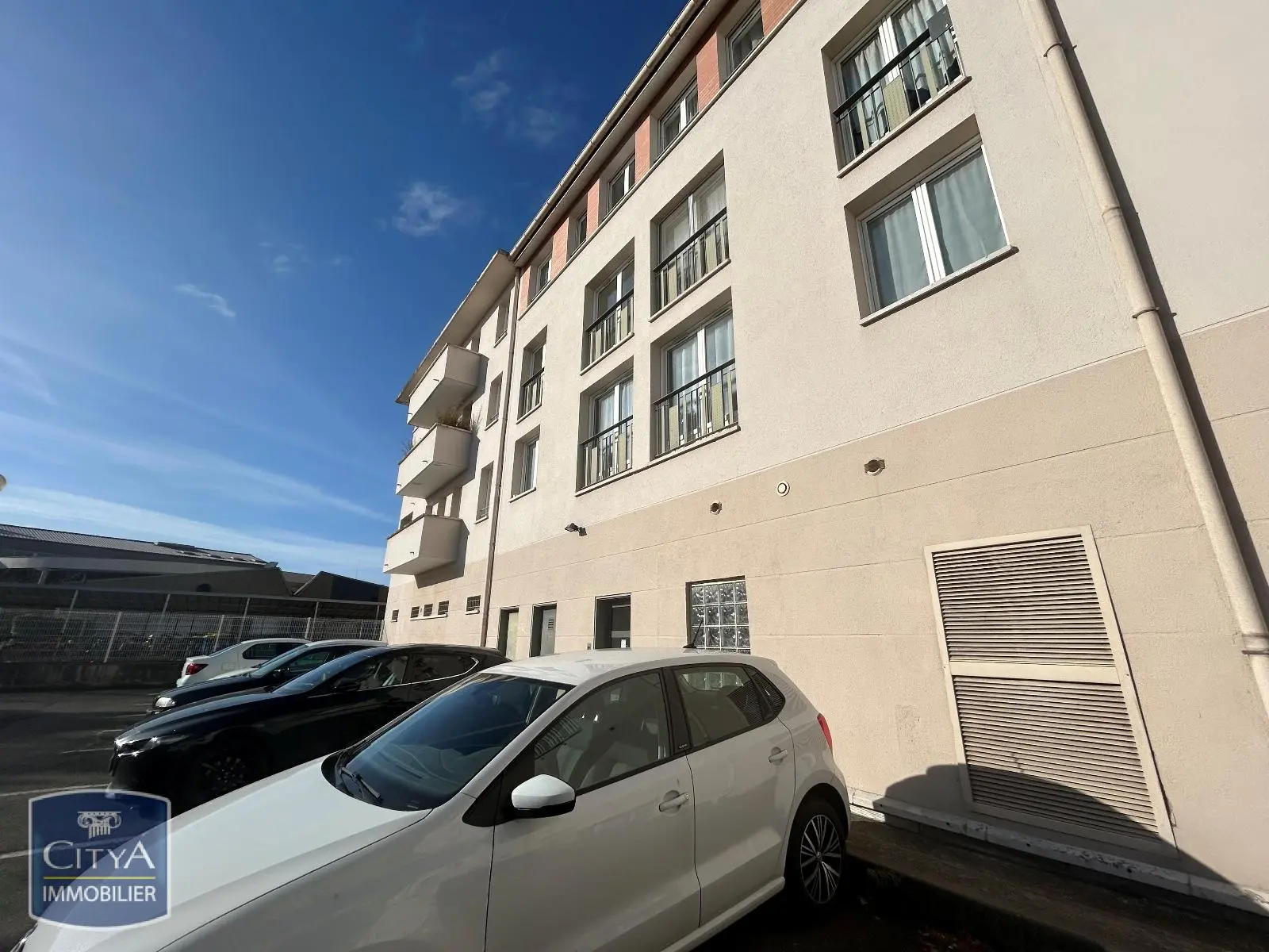 Photo 5 Local Commercial