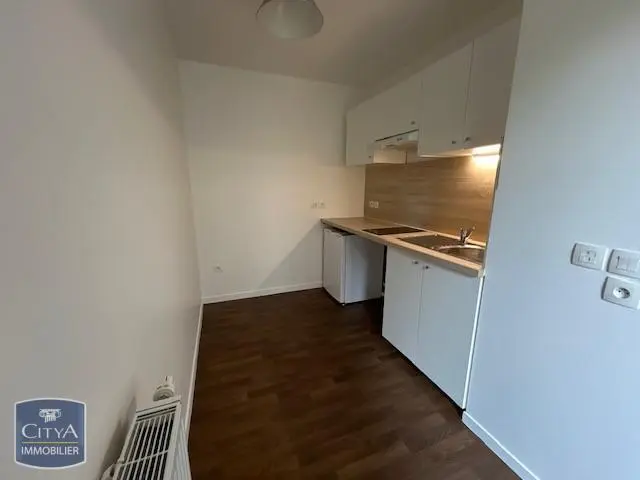 Photo 2 Appartement 1 pièce 28.3m²