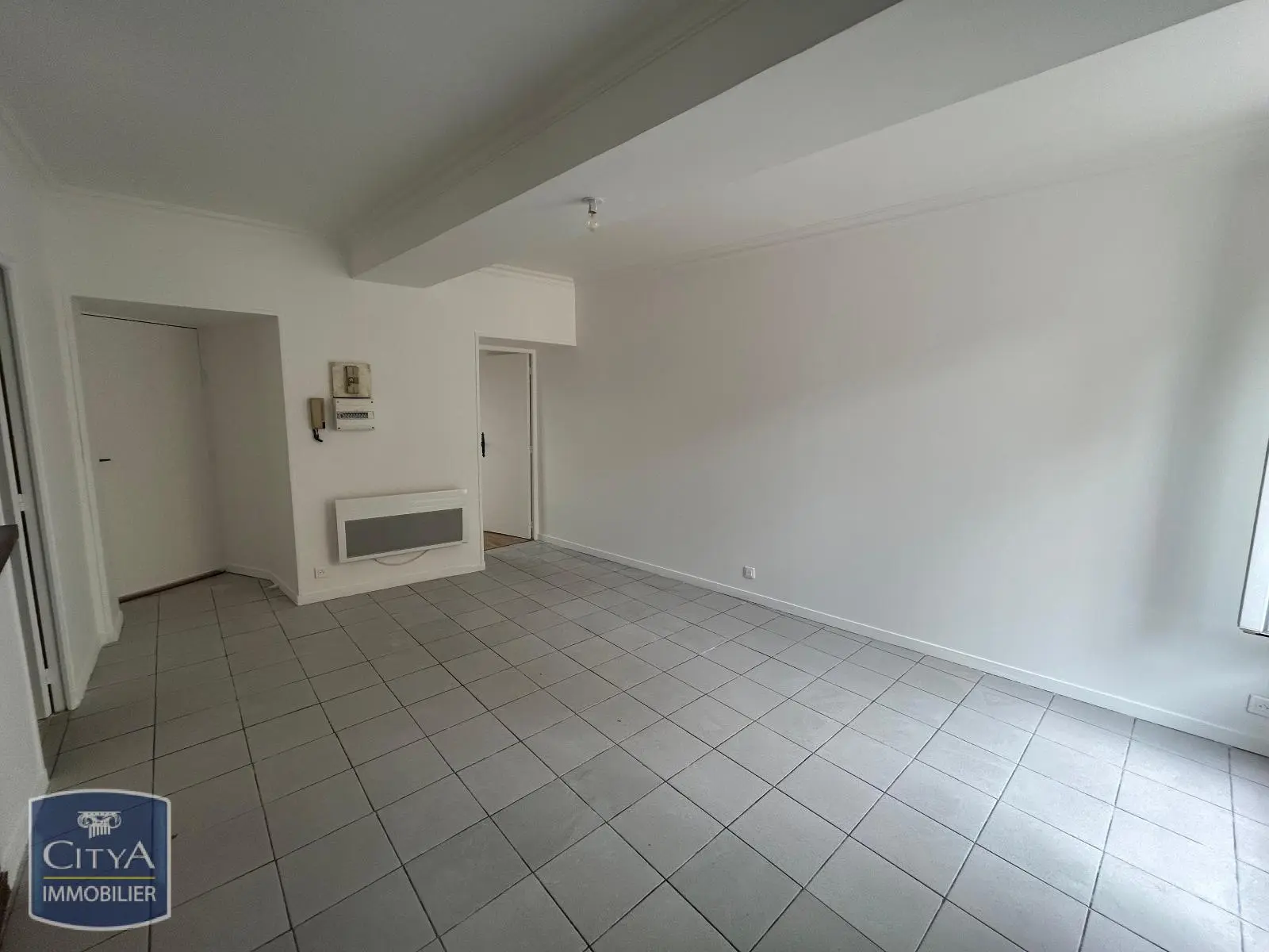 Photo 2 Appartement 1 pièce 34.23m²