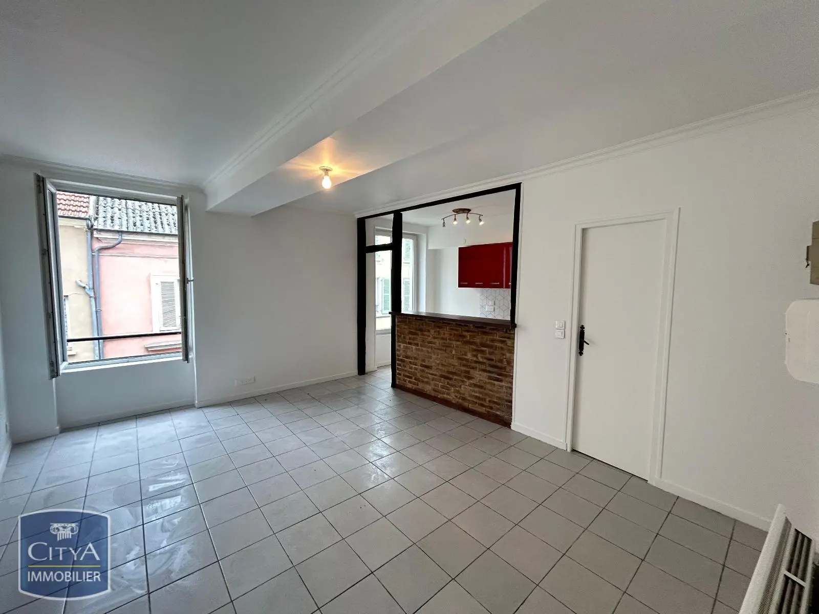 Photo 1 Appartement 1 pièce 34.23m²