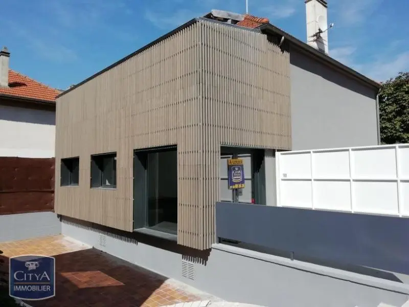 Photo 1 Local Commercial 220m²