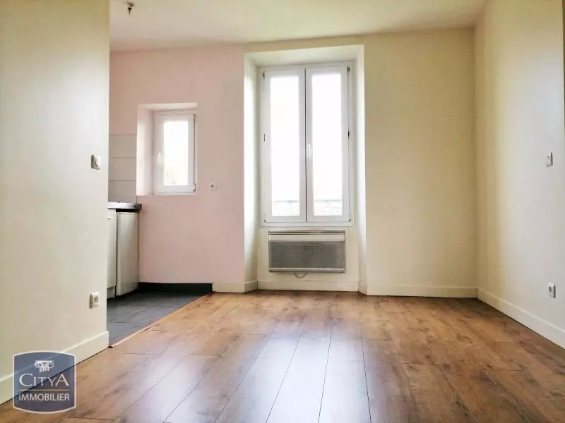 Illustration pour Appartement 2 pièces 31.7m² Photo Appartement 2 pièces 31.7m²