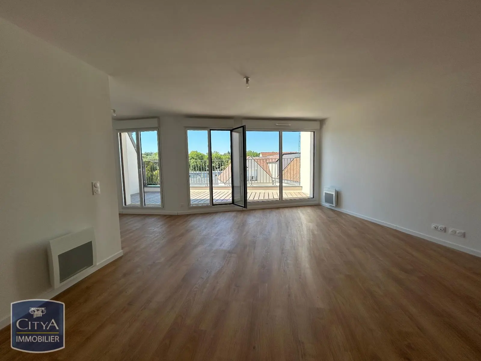 Brunoy (91800) Appartement 5 pièces 106.2m² photo 2