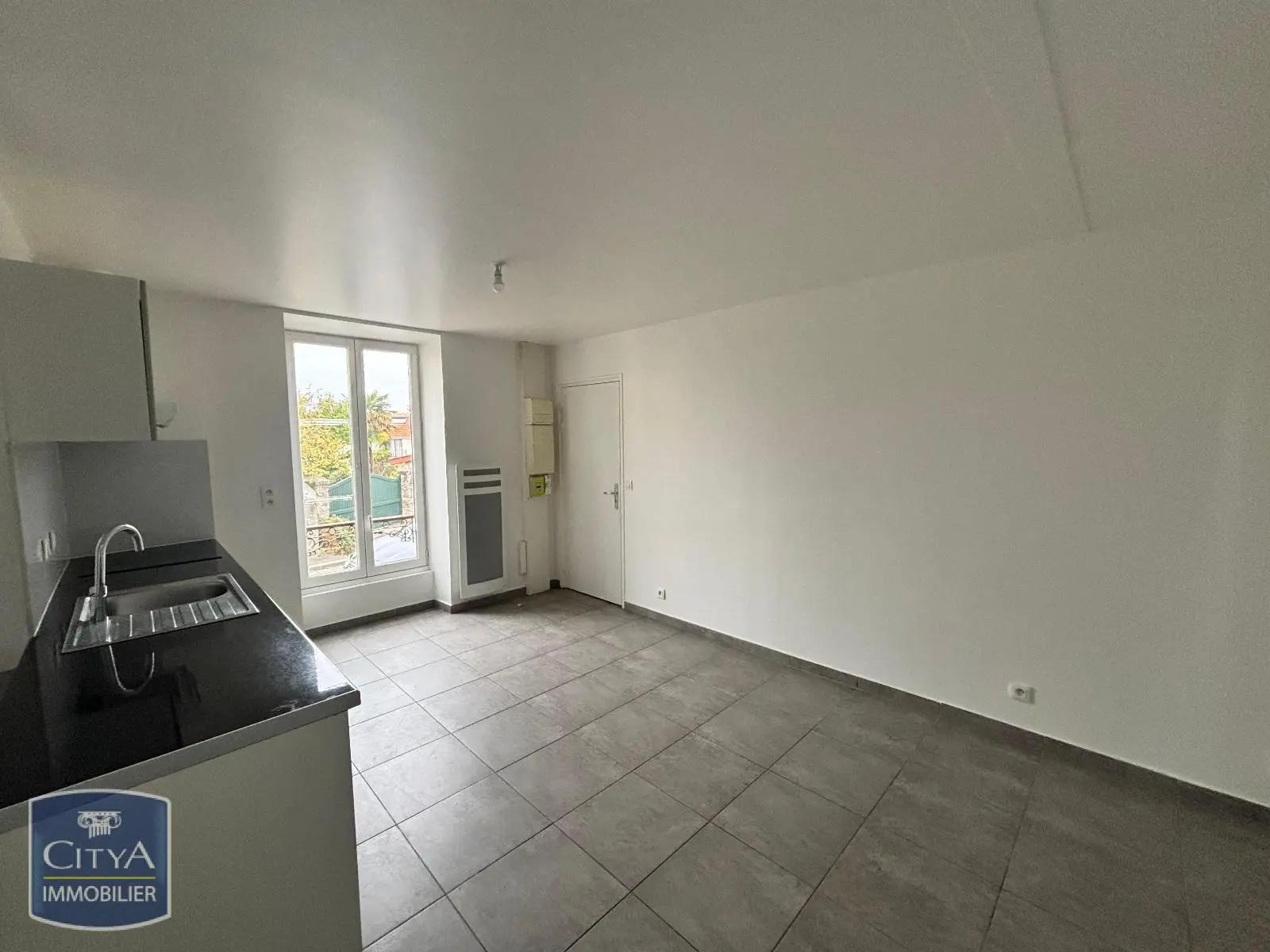 Photo 2 Appartement 3 pièces 45.32m²
