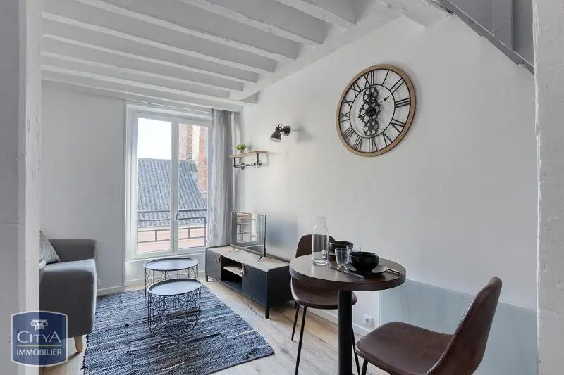 Photo 1 Appartement 1 pièce 22.74m²