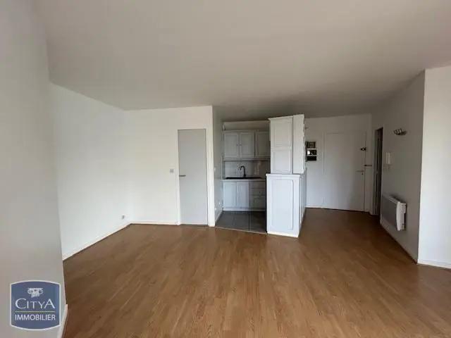 Photo 2 Appartement 1 pièce 30.83m²