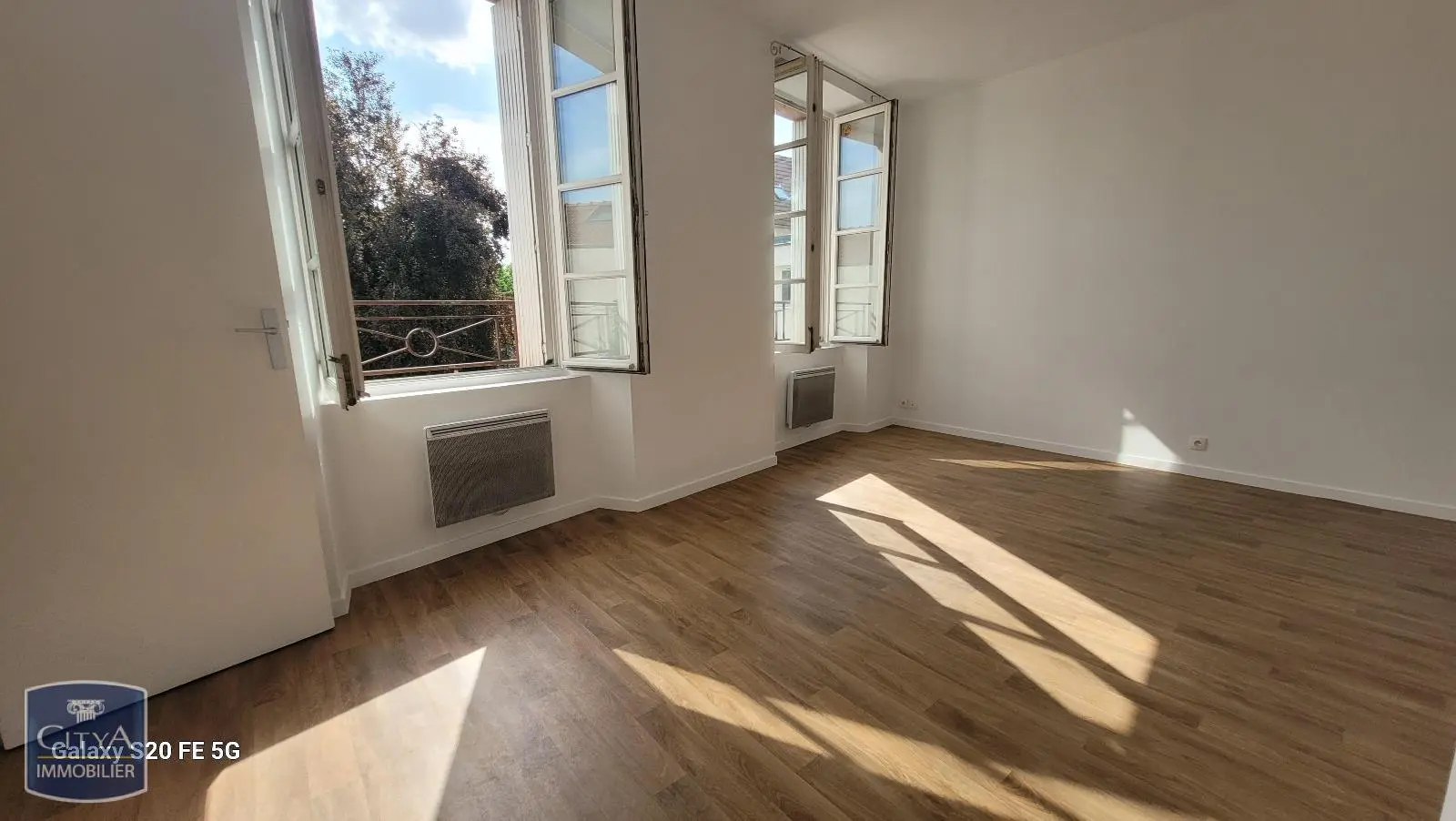 Photo 1 Appartement 1 pièce 28.5m²
