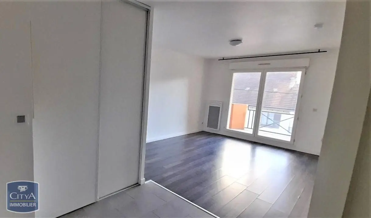 Photo 1 Appartement 1 pièce 25.68m²