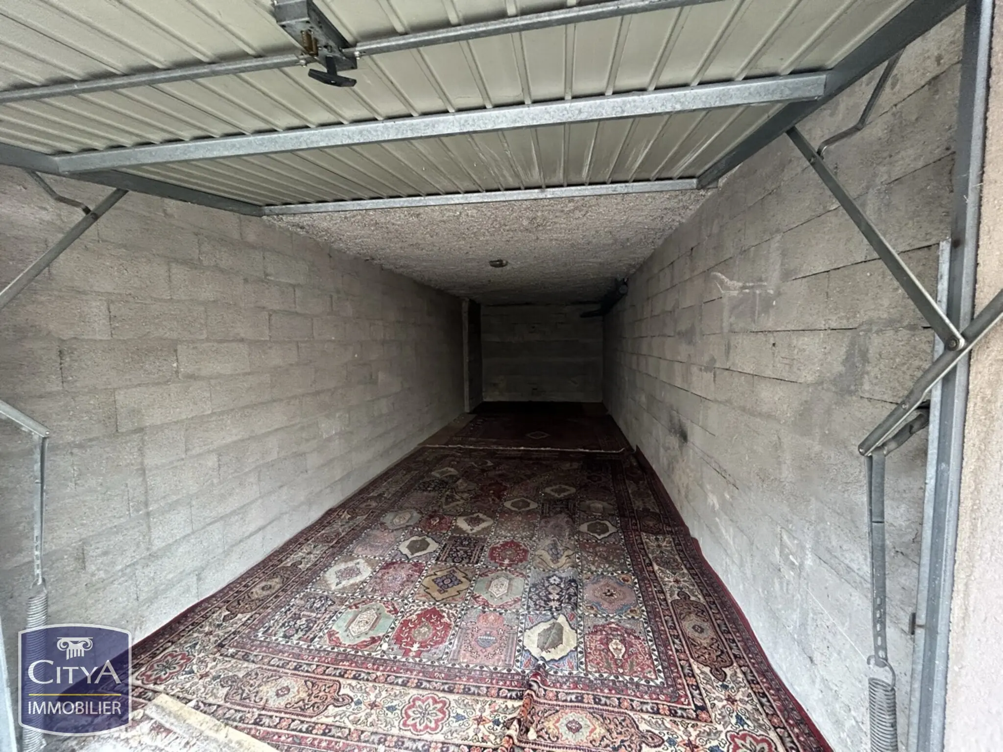 Photo 4 Parking 24.68m²