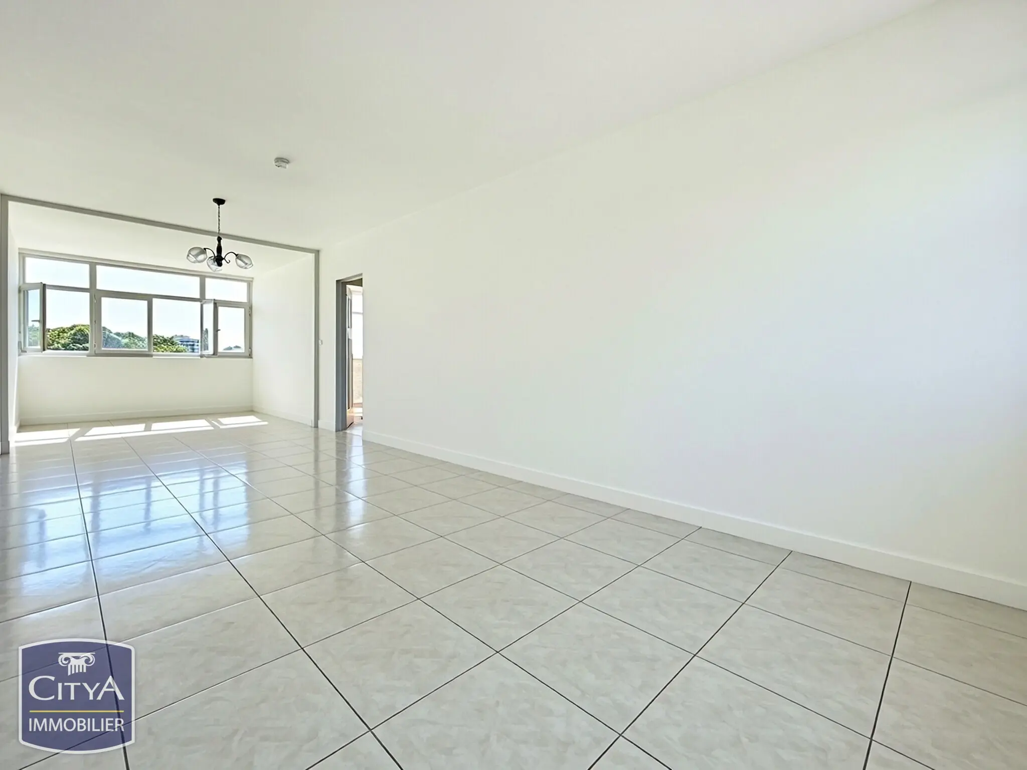 Photo 1 Appartement 3 pièces 57.64m²