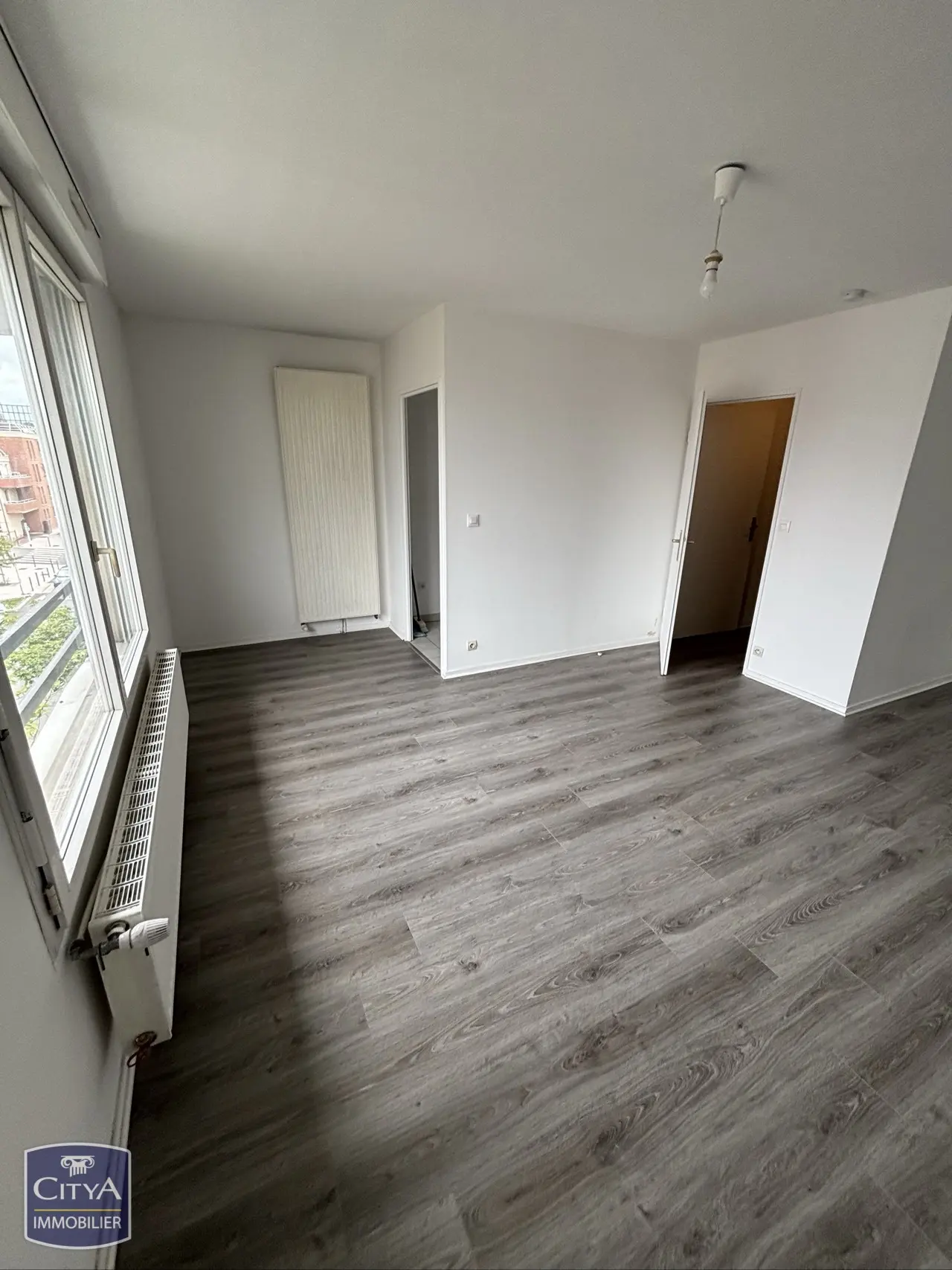 Photo 2 Appartement 1 pièce 28.71m²