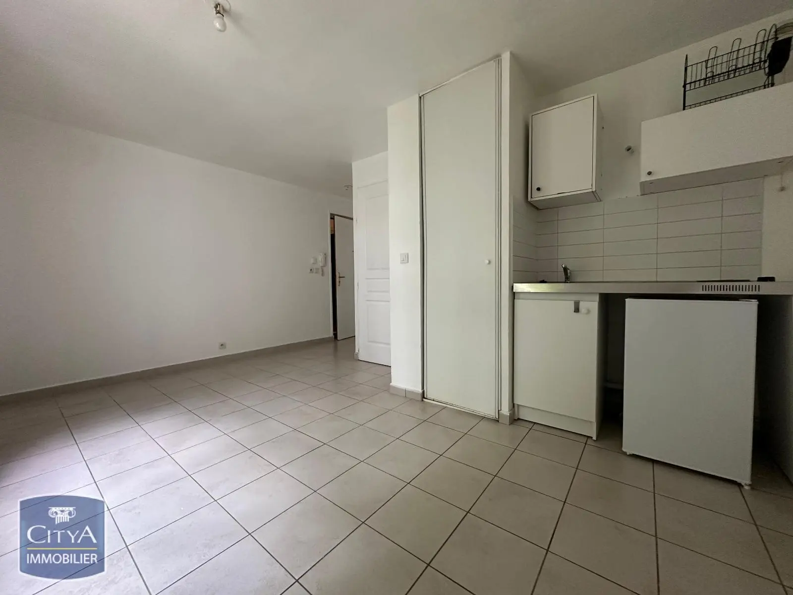 Photo 2 Appartement 1 pièce 20.8m²