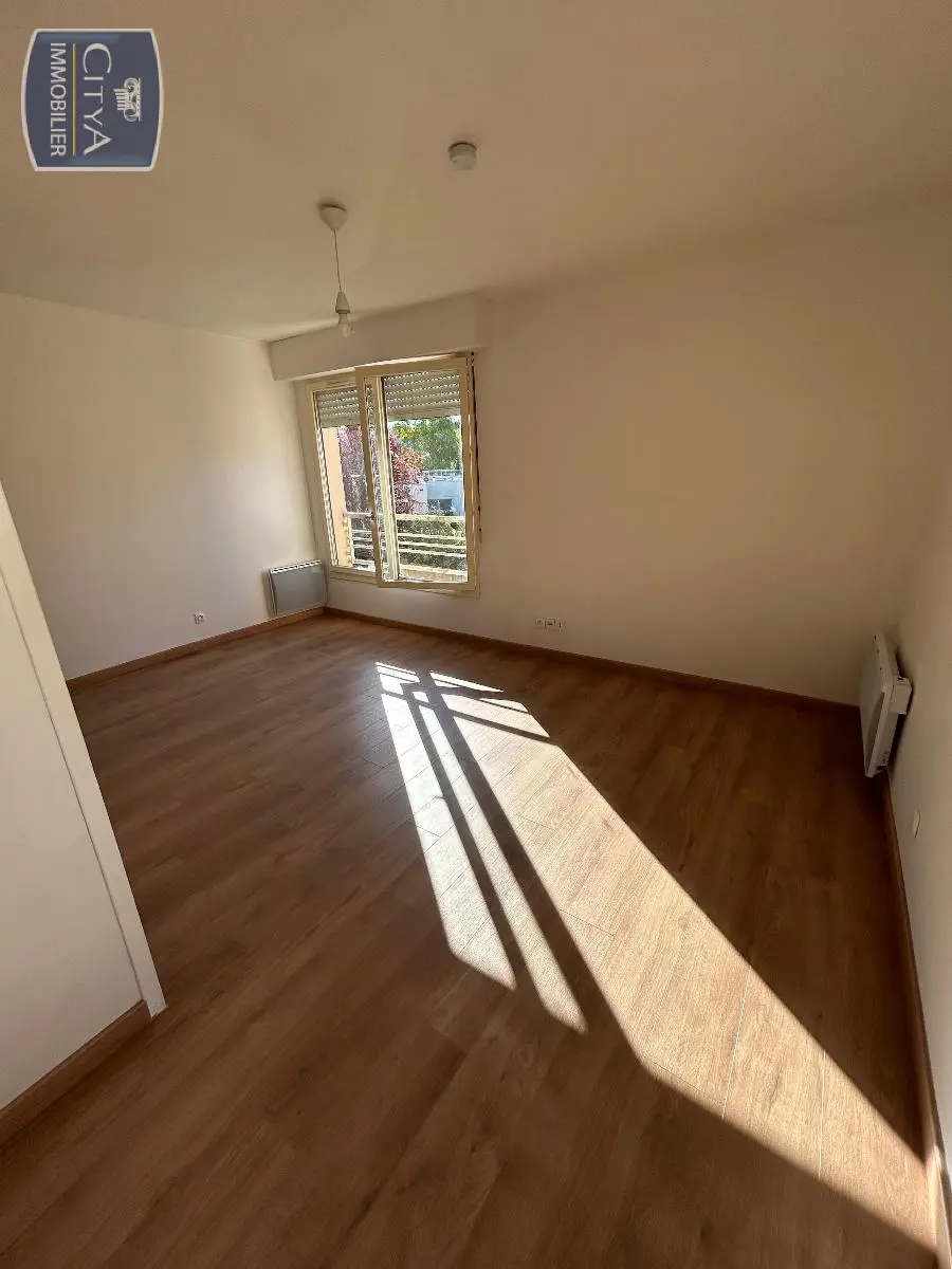 Photo 1 Appartement 1 pièce 30.18m²