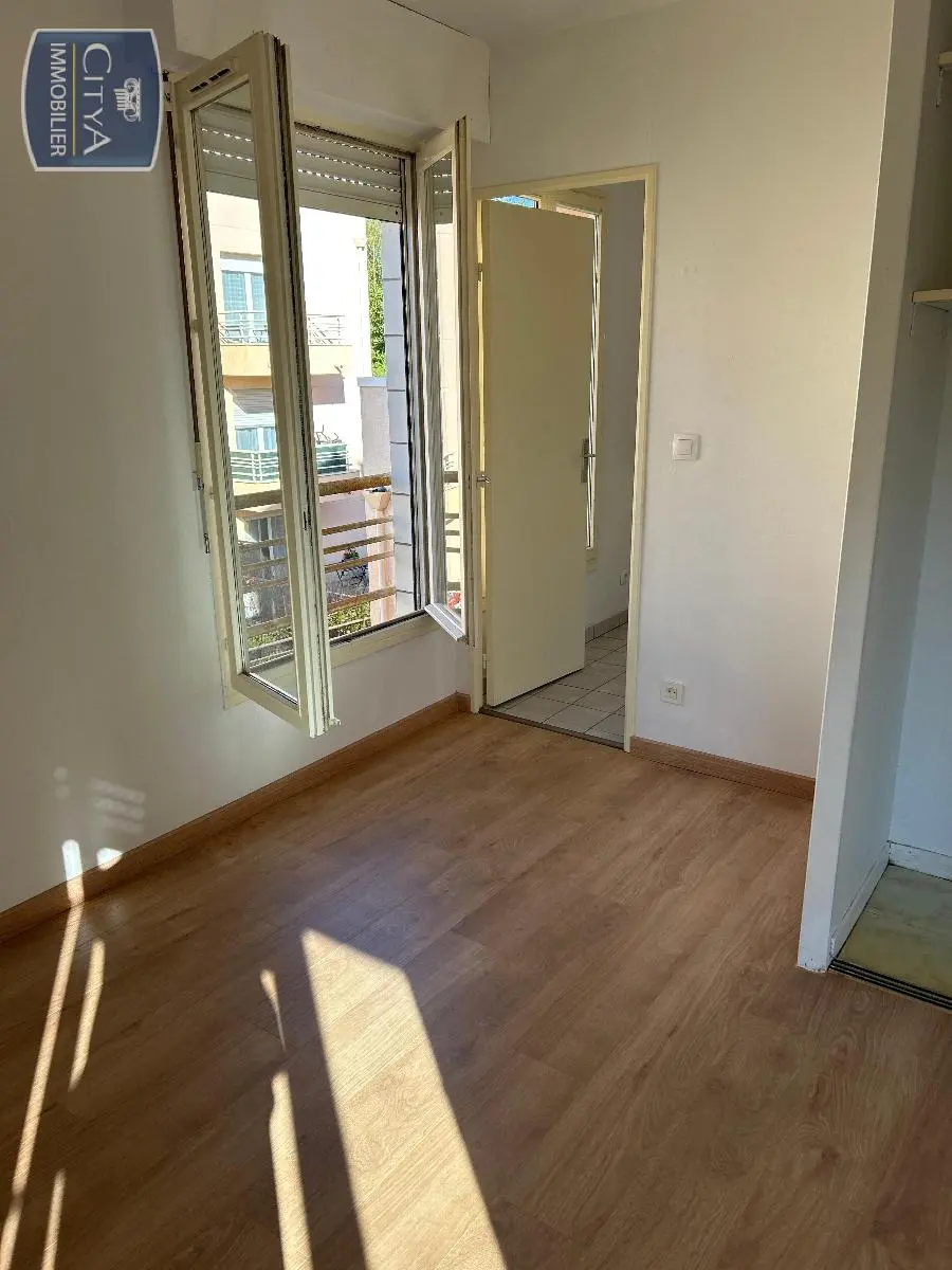 Photo 9 Appartement 1 pièce 30.18m²