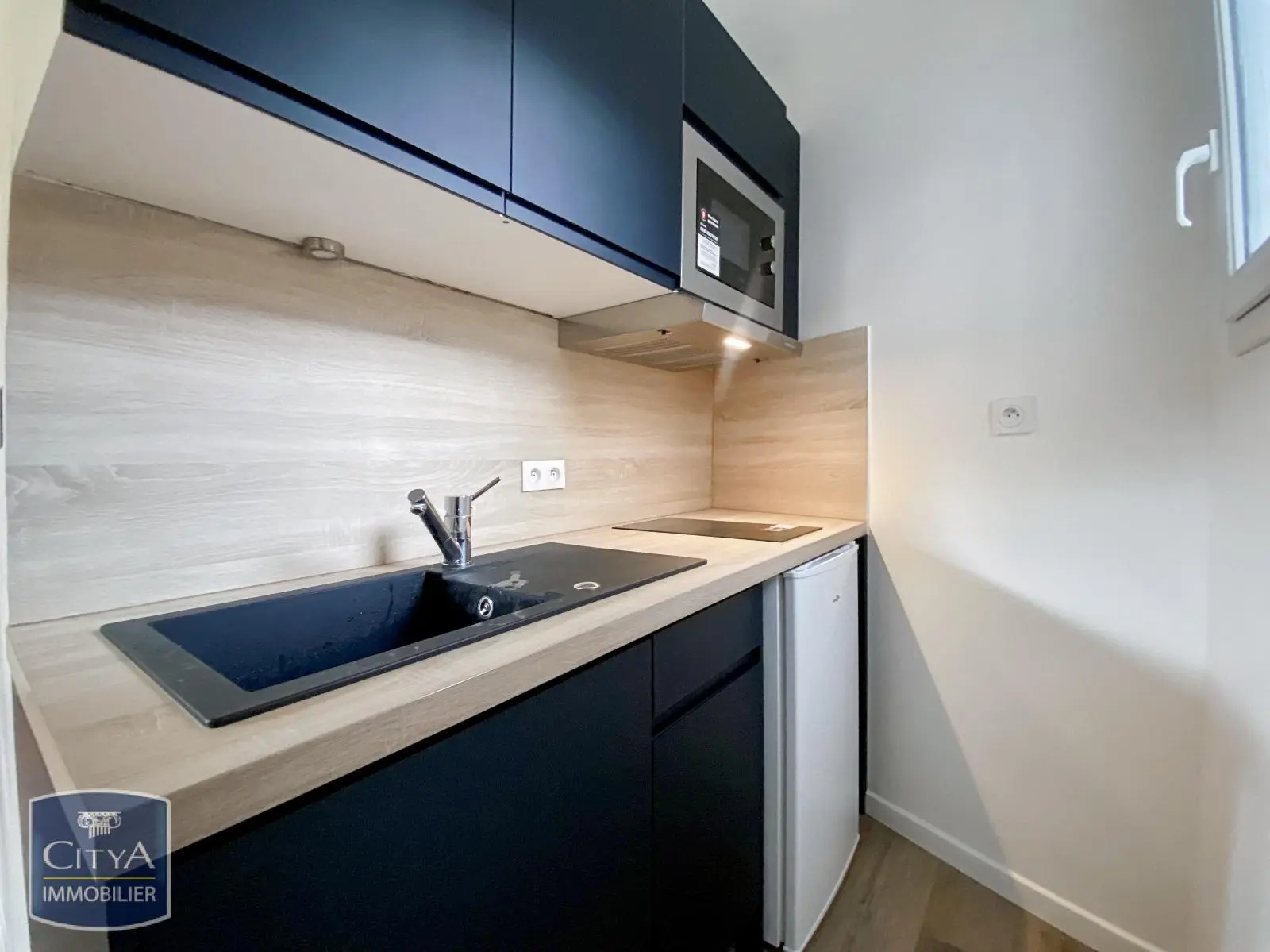 Photo 4 Appartement 1 pièce 23.89m²