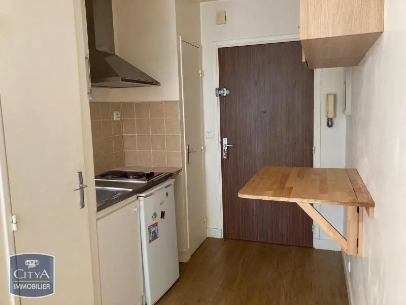 Photo 2 Appartement 1 pièce 17.03m²