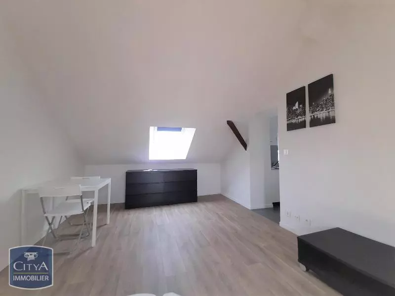 Photo 1 Appartement 1 pièce 19.89m²