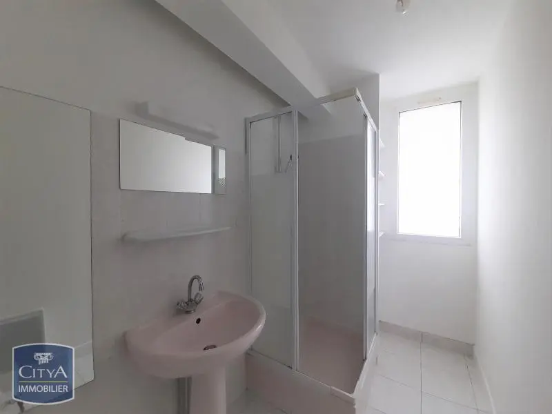 Photo 8 Appartement 1 pièce 24.76m²