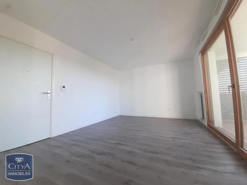 Photo 8 Appartement 1 pièce 28.02m²