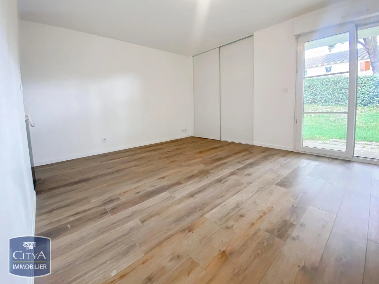 Photo 3 Appartement 1 pièce 23.89m²