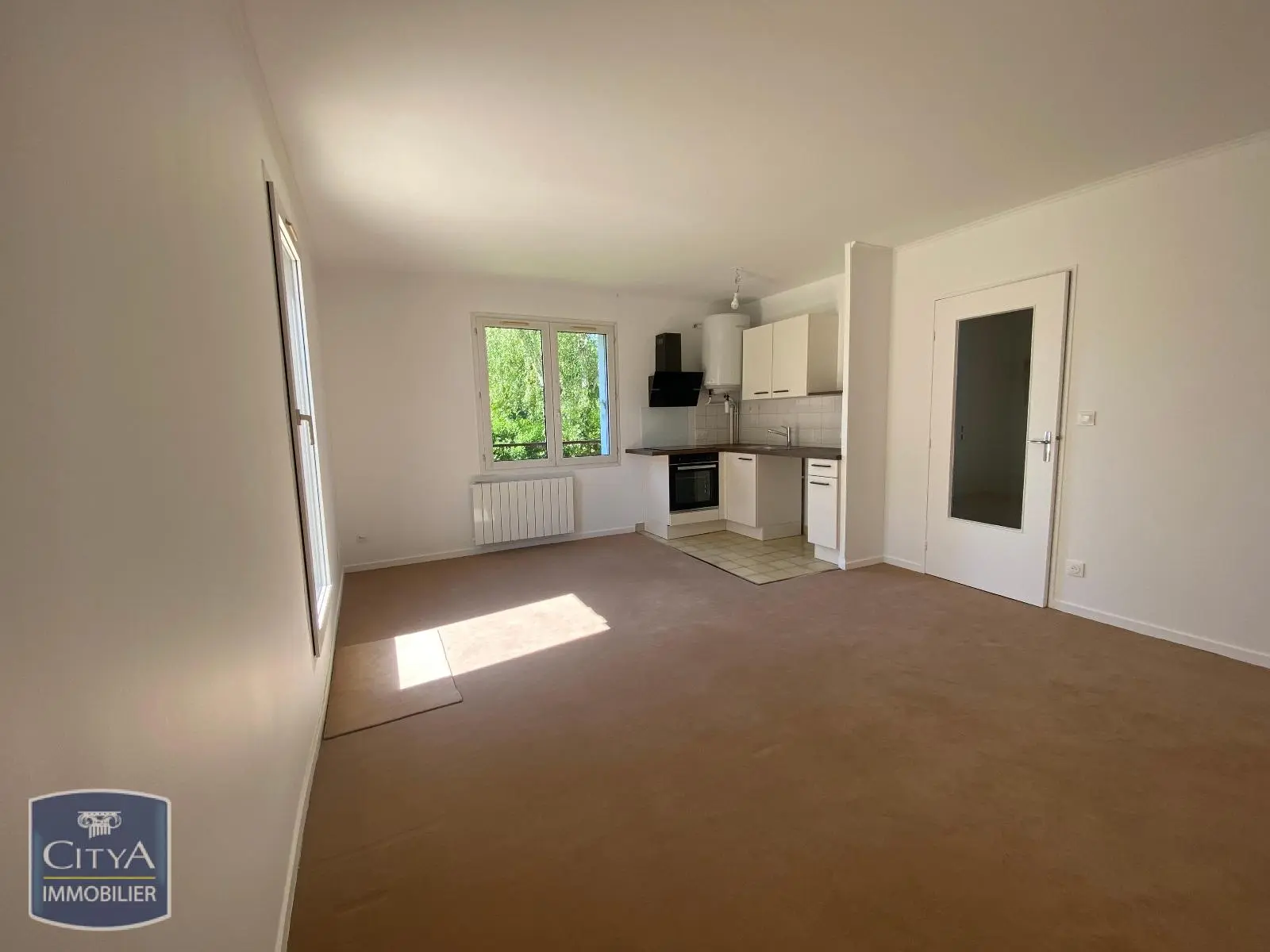 Photo 1 Appartement 1 pièce 28.46m²