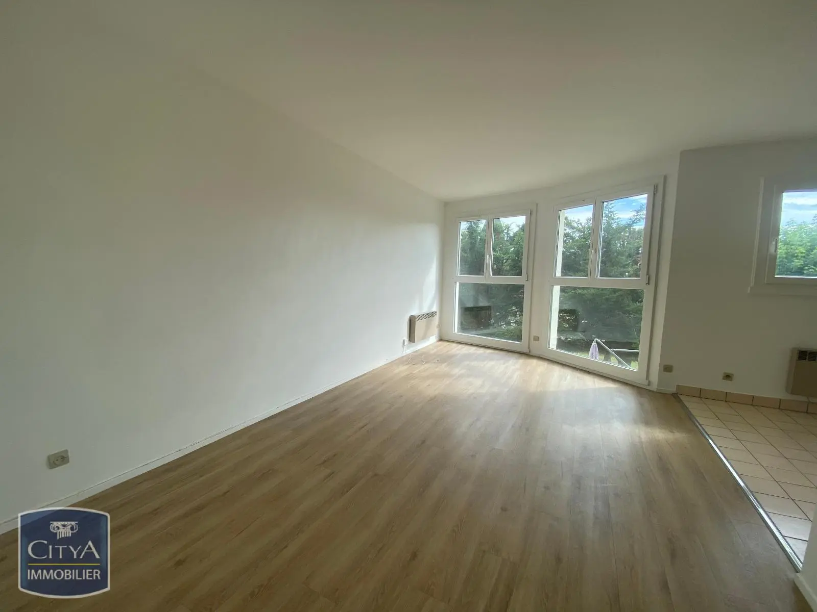 Photo 1 Appartement 1 pièce 31.93m²
