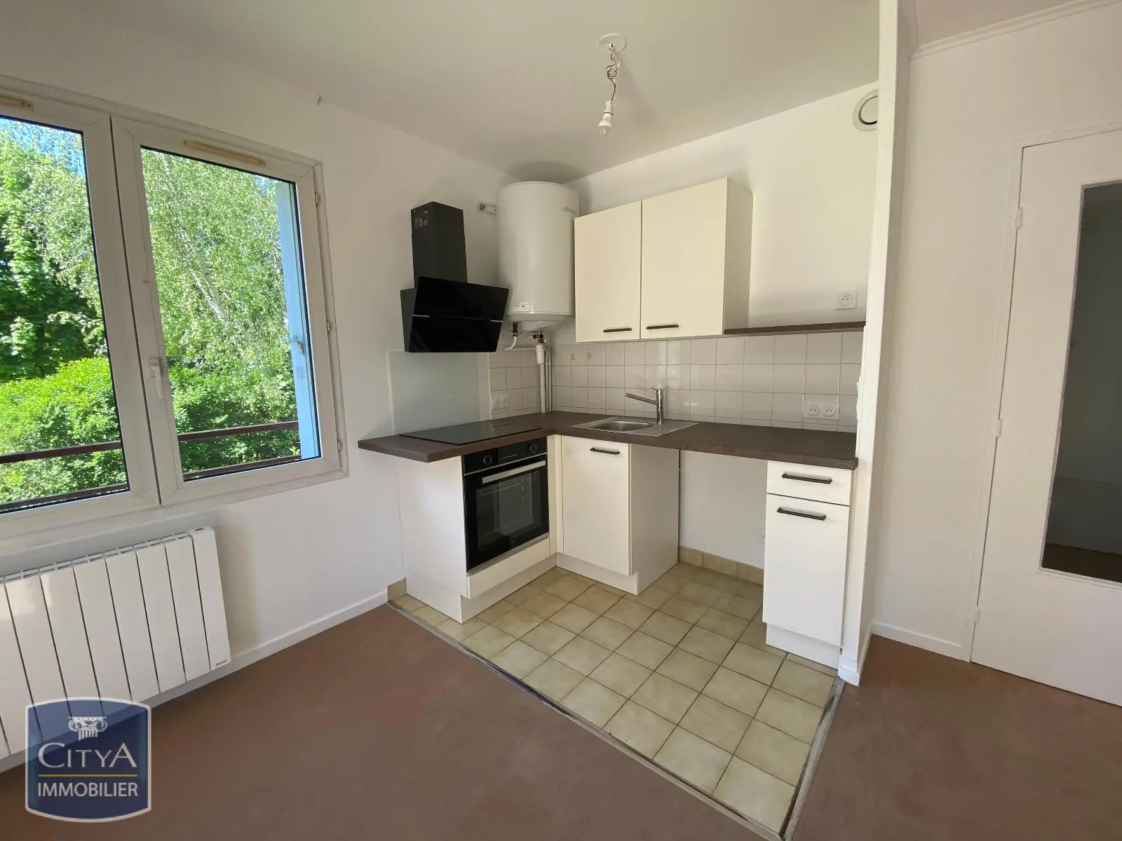 Photo 3 Appartement 1 pièce 28.46m²