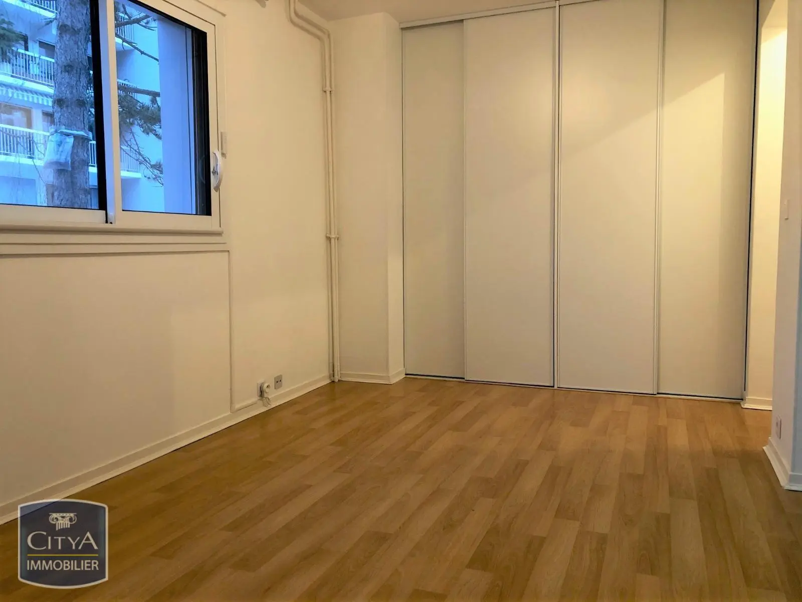 Photo 3 Appartement 1 pièce 28.09m²