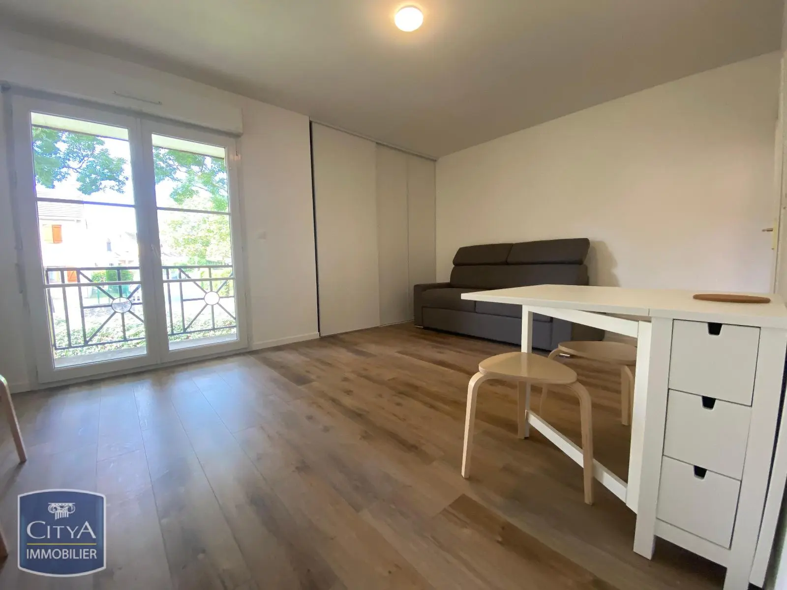 Photo 2 Appartement 1 pièce 25m²